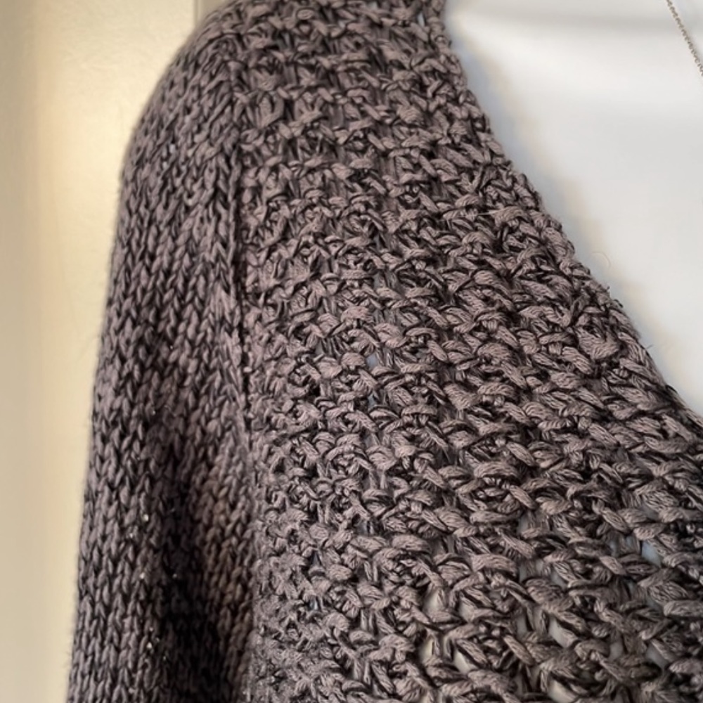 RDI mixed stitch knit v-neck sweater - Picture 13 of 13